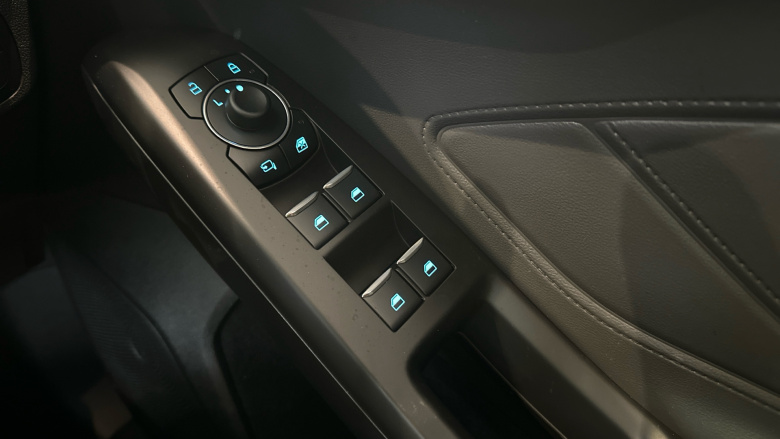 Ford Focus 1.0 EcoBoost Hybrid mHEV 155 ST-Line 5dr Auto Petrol Hatchback